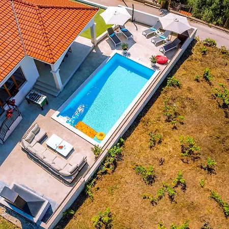 Dazzling Three Bedroom With Private Pool فيلة *